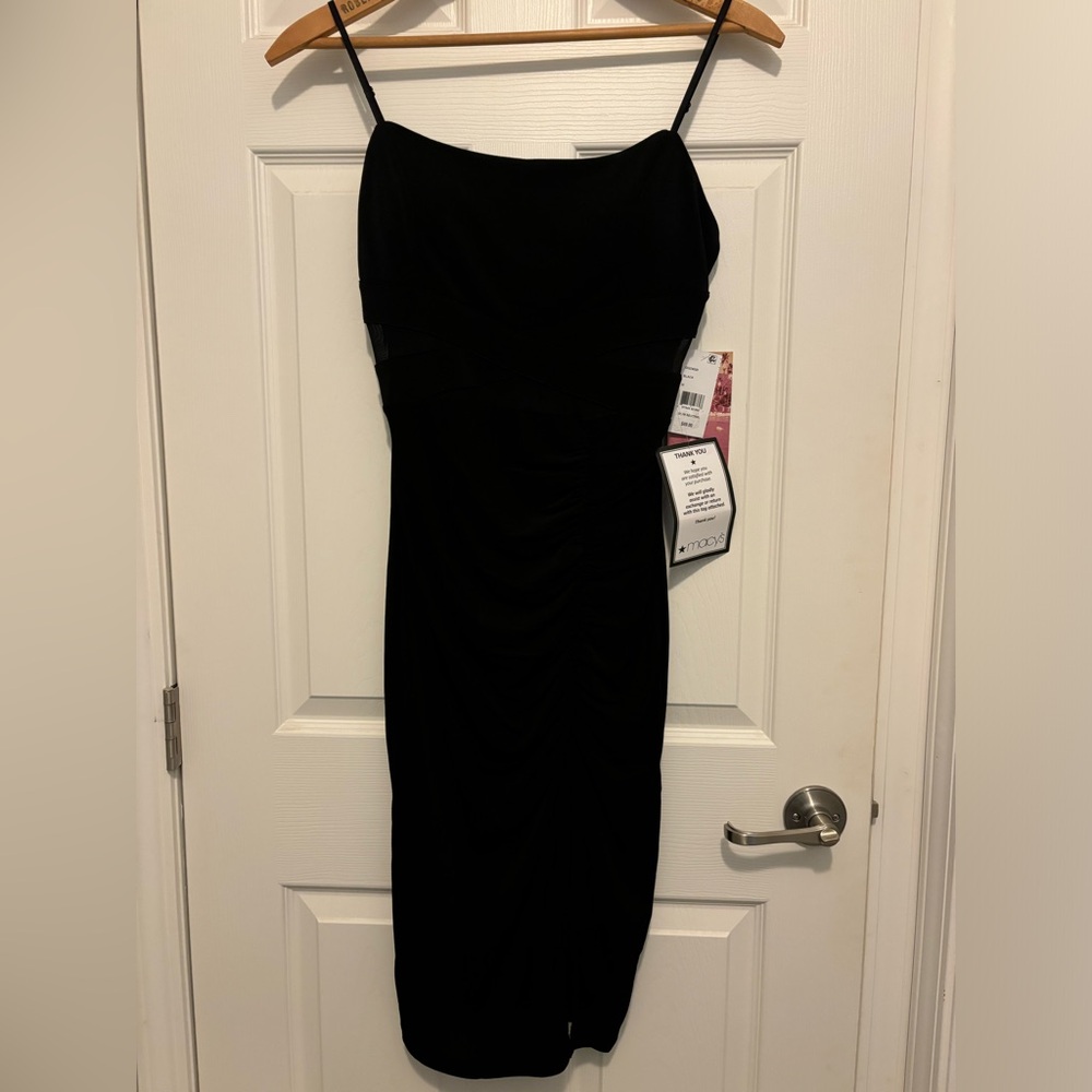 New!! Emerald Sundae size M dress. High slit, adjustable straps.